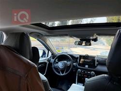 تۆیۆتا ڕاڤ 4